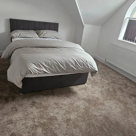 Guest house Dress To Impress 3 Leeds (West Yorkshire)